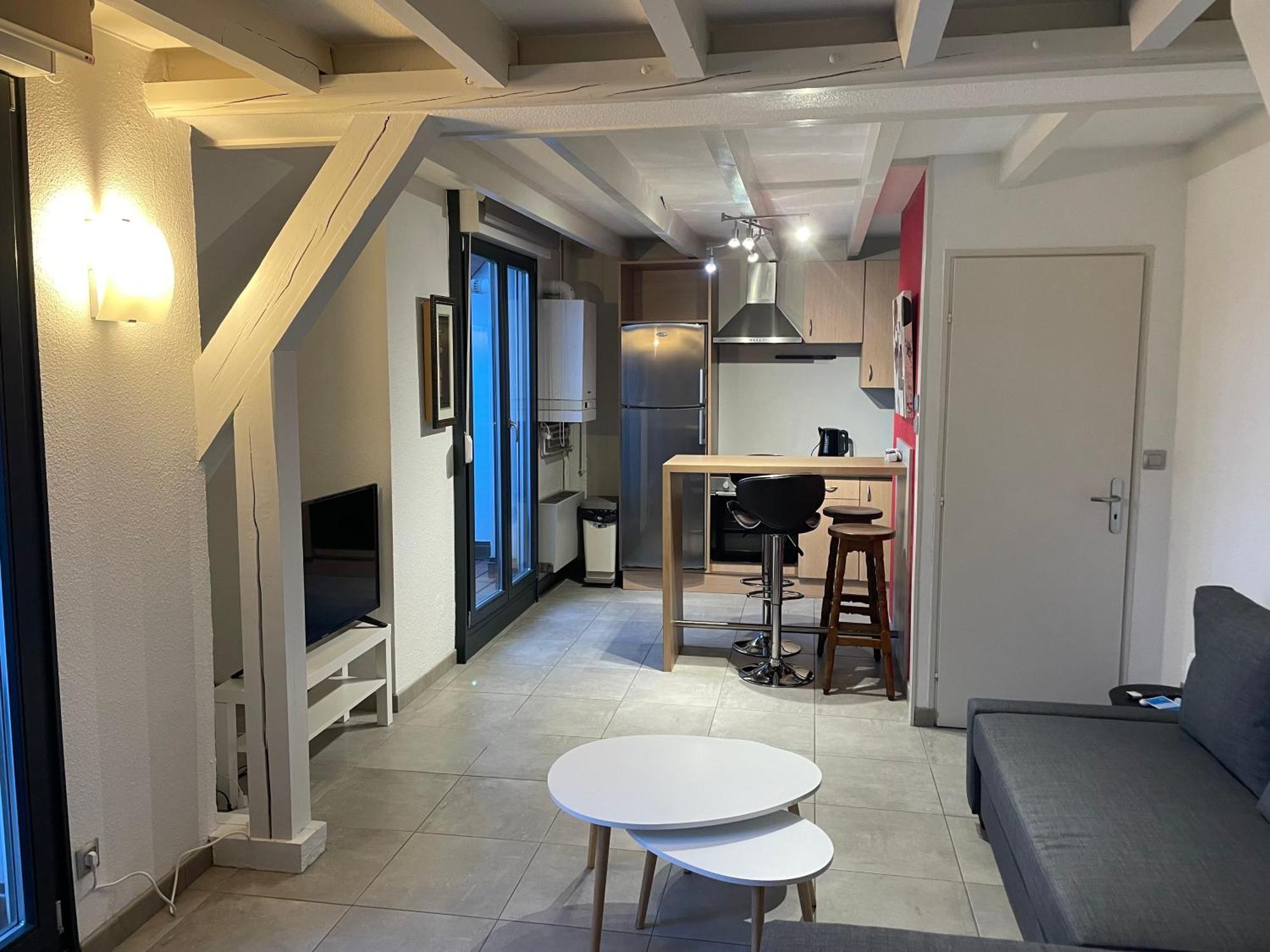 Fathala - Appartement Lumineux En Dernier Etage - Face A La Gare Routiere Sarrebourg Buitenkant foto
