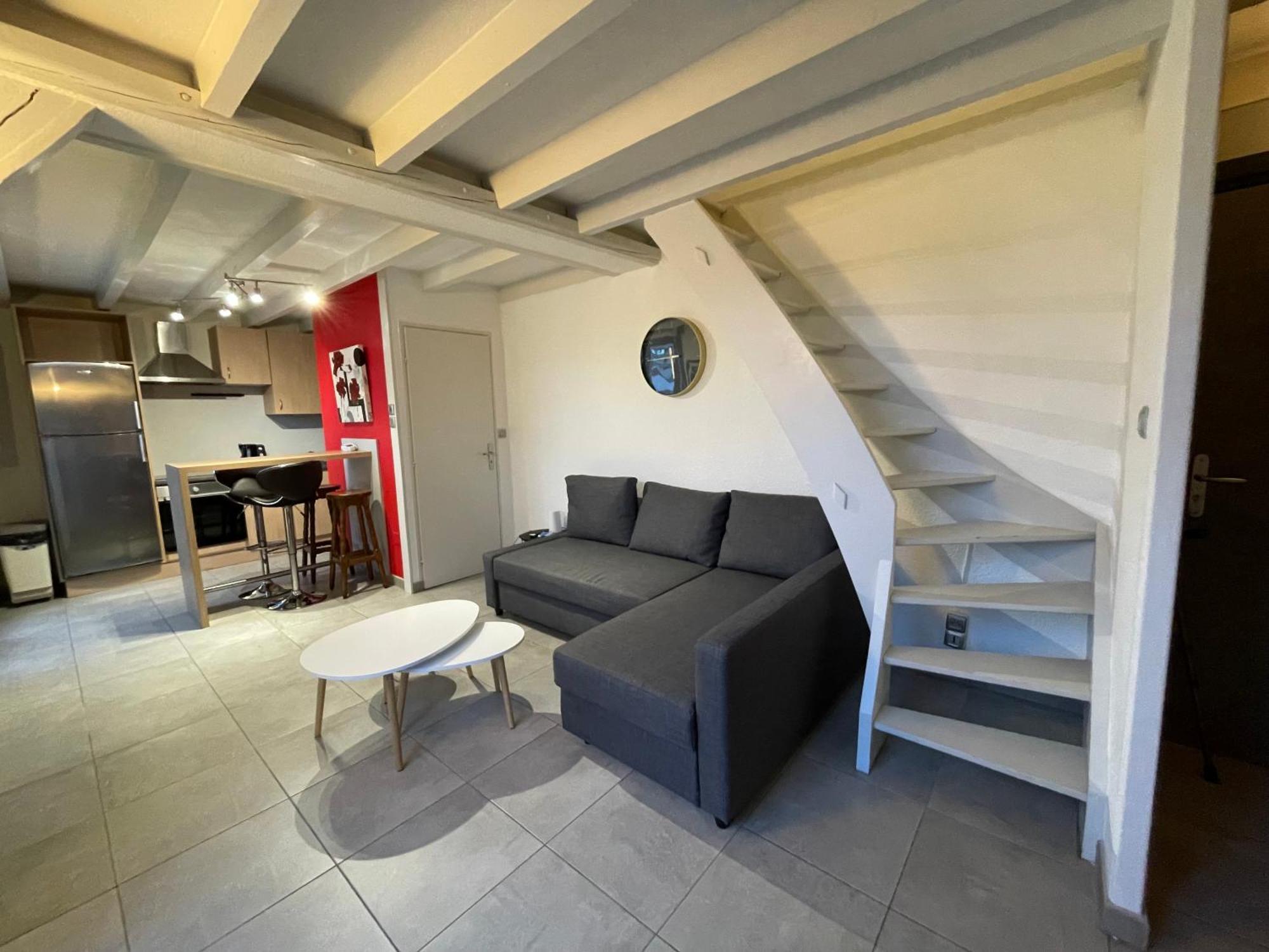 Fathala - Appartement Lumineux En Dernier Etage - Face A La Gare Routiere Sarrebourg Buitenkant foto